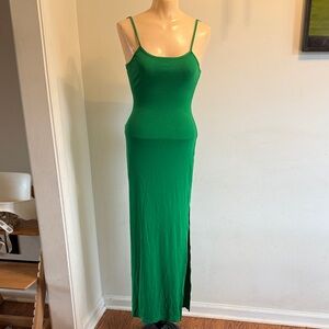 Elegant Green Spaghetti Strap Maxi Dress